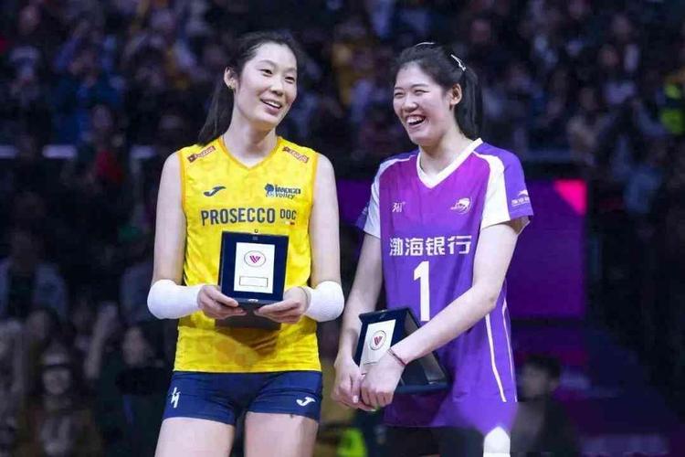 朱婷MVP表現_2017女排世俱杯冠軍_朱婷世俱杯頒獎